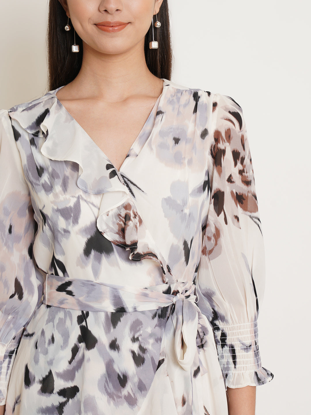 9 Impression Women Cream & Black Dress