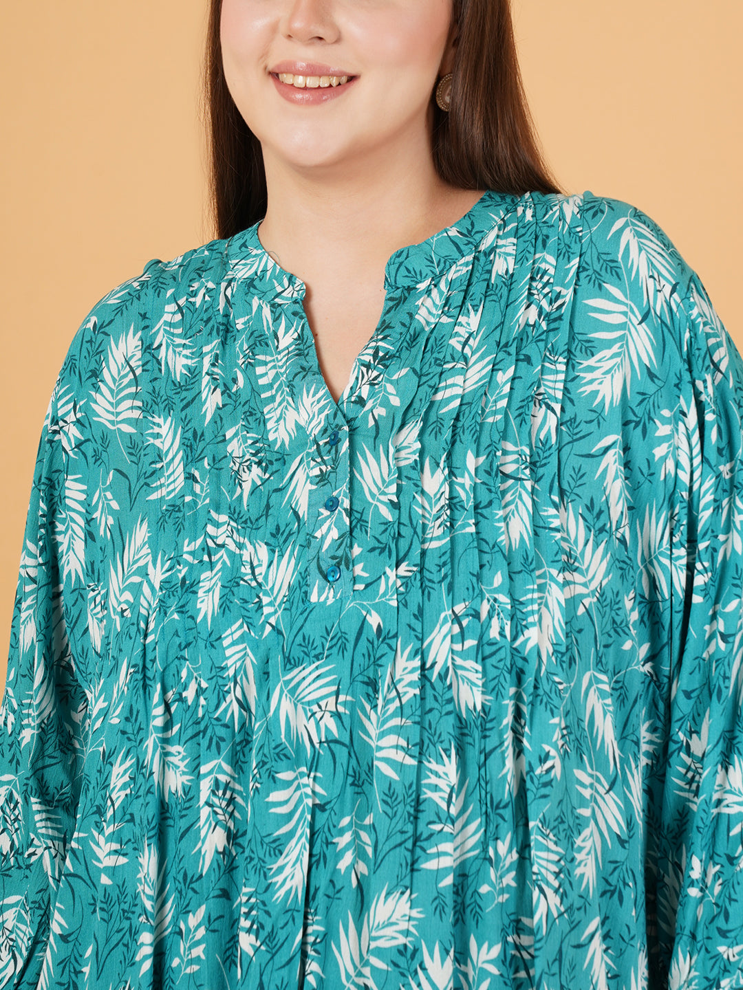 Women Green & White Pintuck Leaf Print Puff Sleeves Plus Size Top