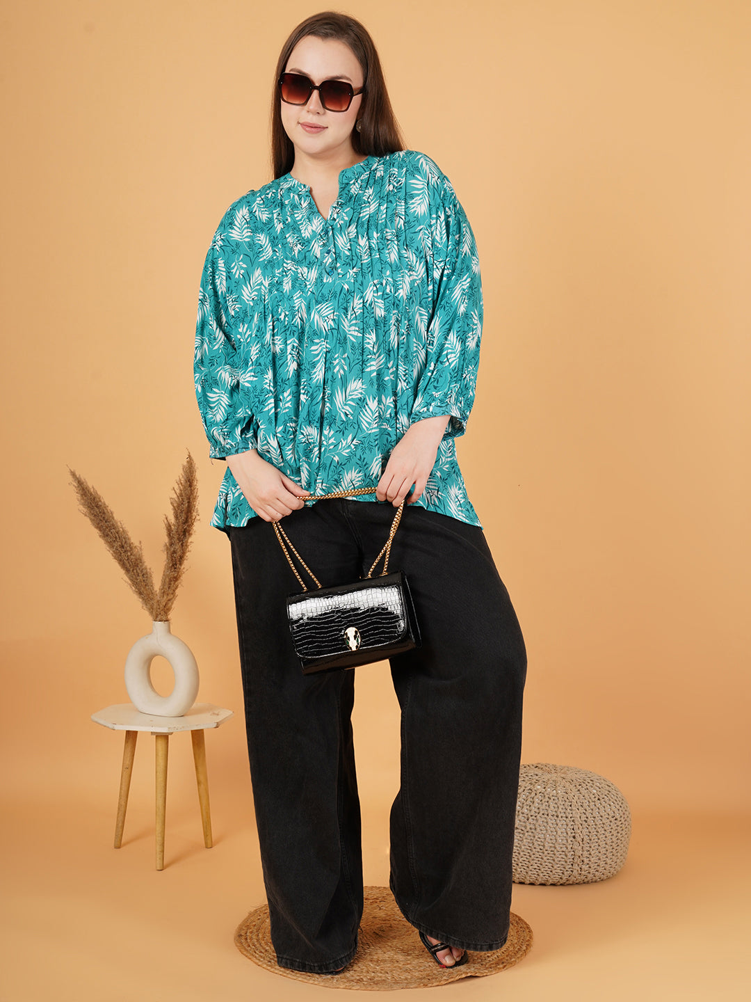 Women Green & White Pintuck Leaf Print Puff Sleeves Plus Size Top