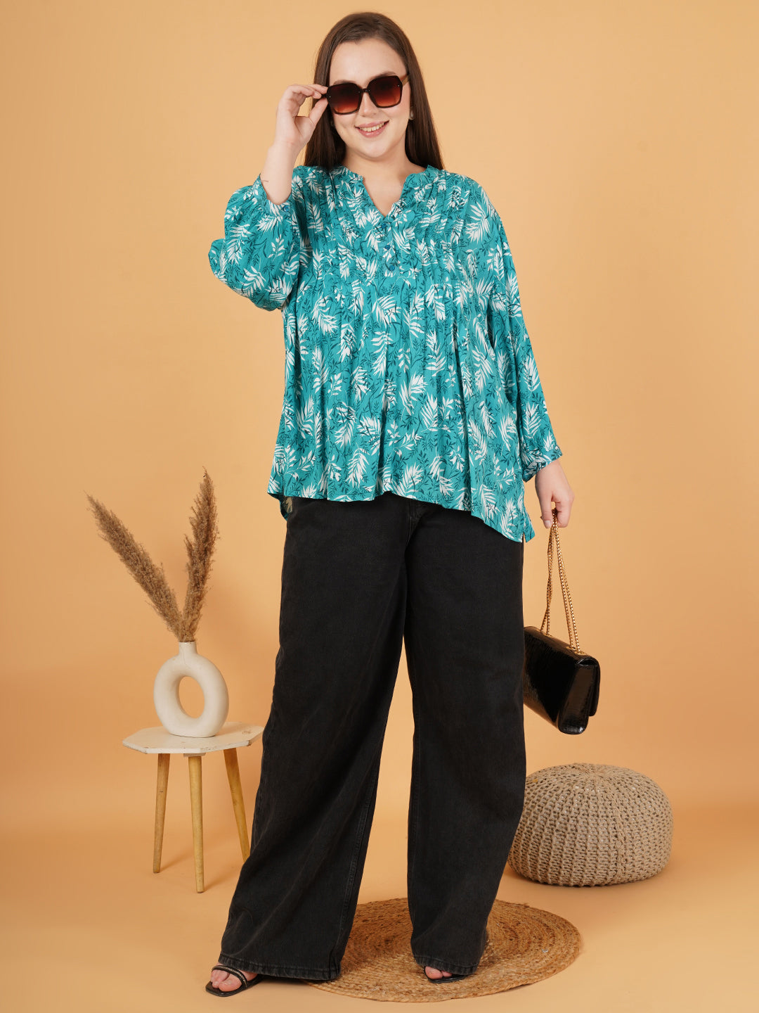 Women Green & White Pintuck Leaf Print Puff Sleeves Plus Size Top