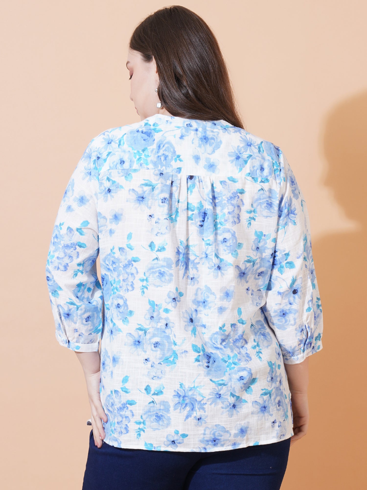 9 Impression Women White & Blue Floral Print Pintuck Plus Size Top - Back View