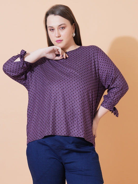 Women Geomatric Print Plus Size Top - Front View