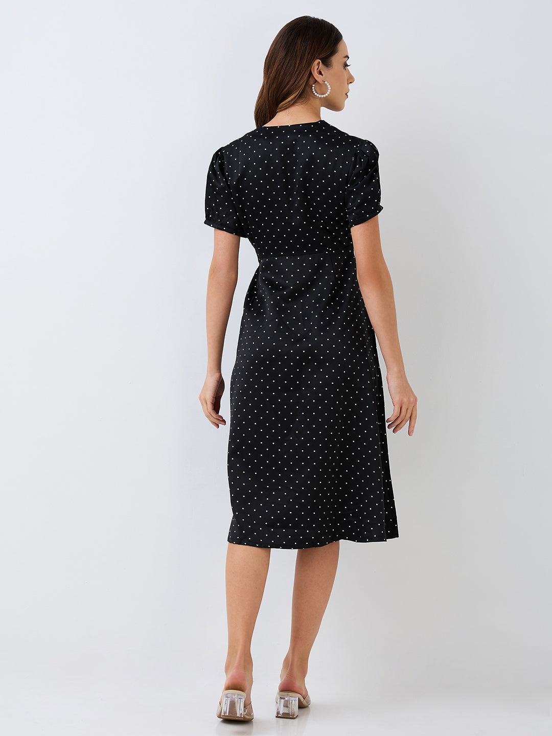 Stylish Black & White Polka Dot Midi Dress – 9 Impression