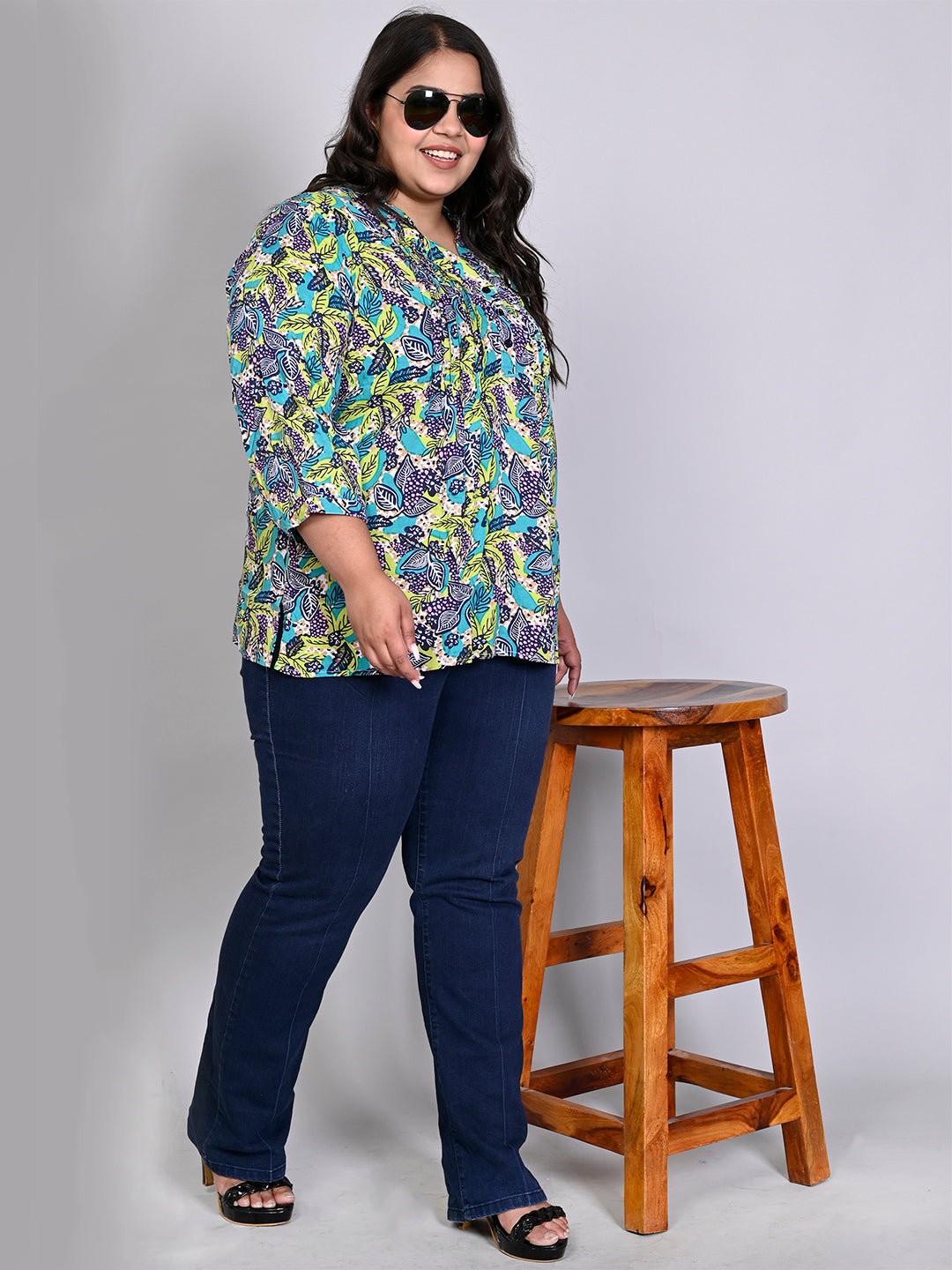 Women Plus Size Blue & Green Printed Pintuck Mandarin Collar Longline Top