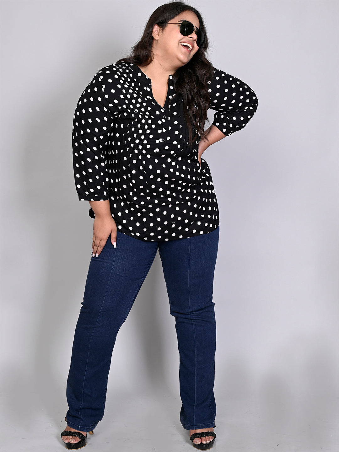 Women Plus Size Black & White Printed Pintuck Mandarin Collar Longline Top