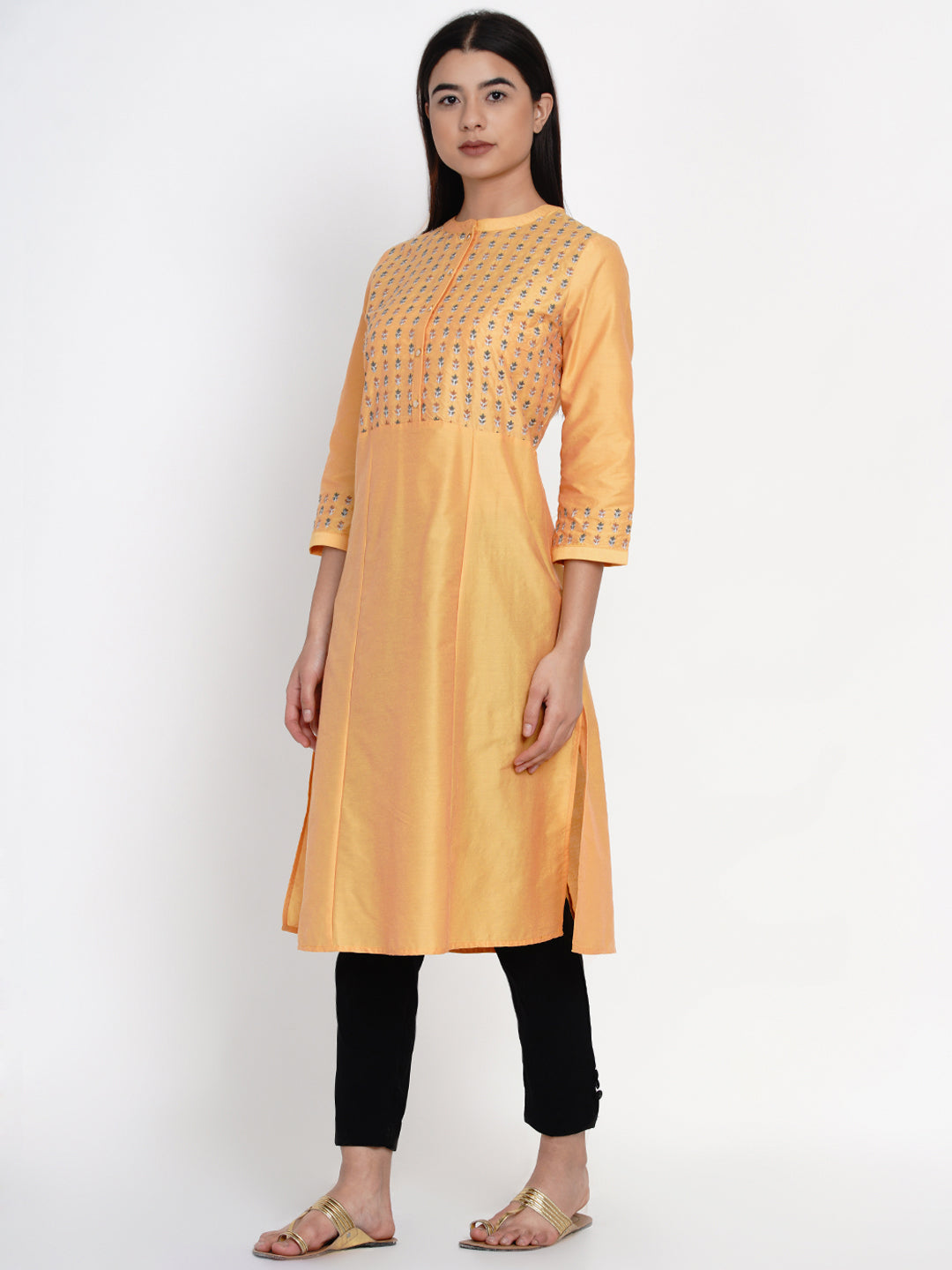 The Elara Kurti