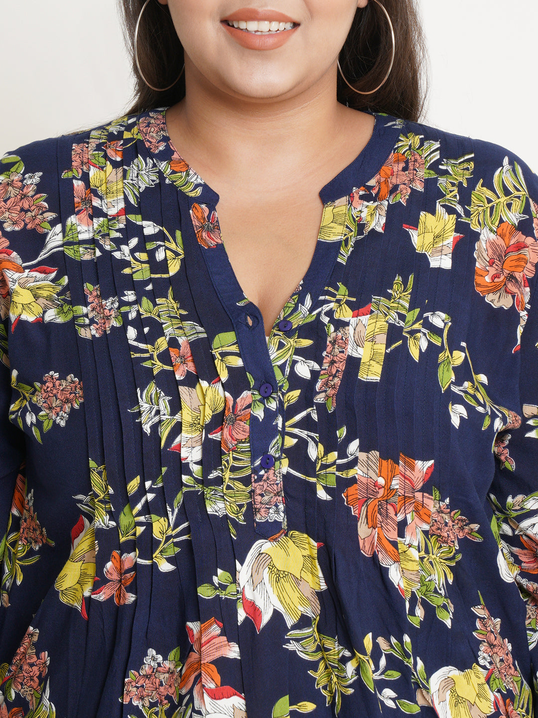 Women Navy Blue Floral Print Plus Size Tops - Closure Images