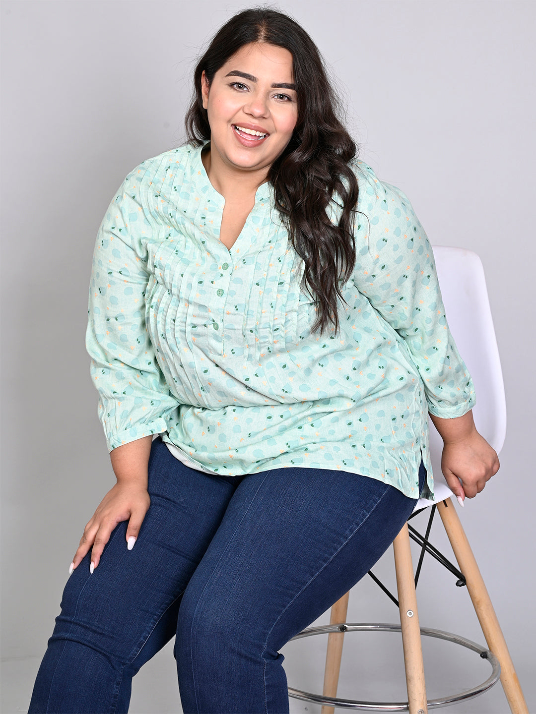 Women Plus Size Green Printed Pintuck Mandarin Collar Longline Top