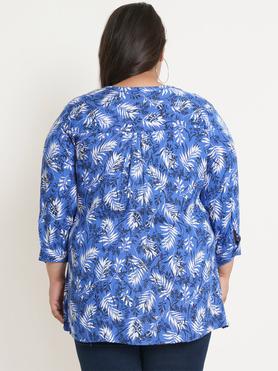 Women Blue & White Leaf Print Mandarin Collar Plus Size Top