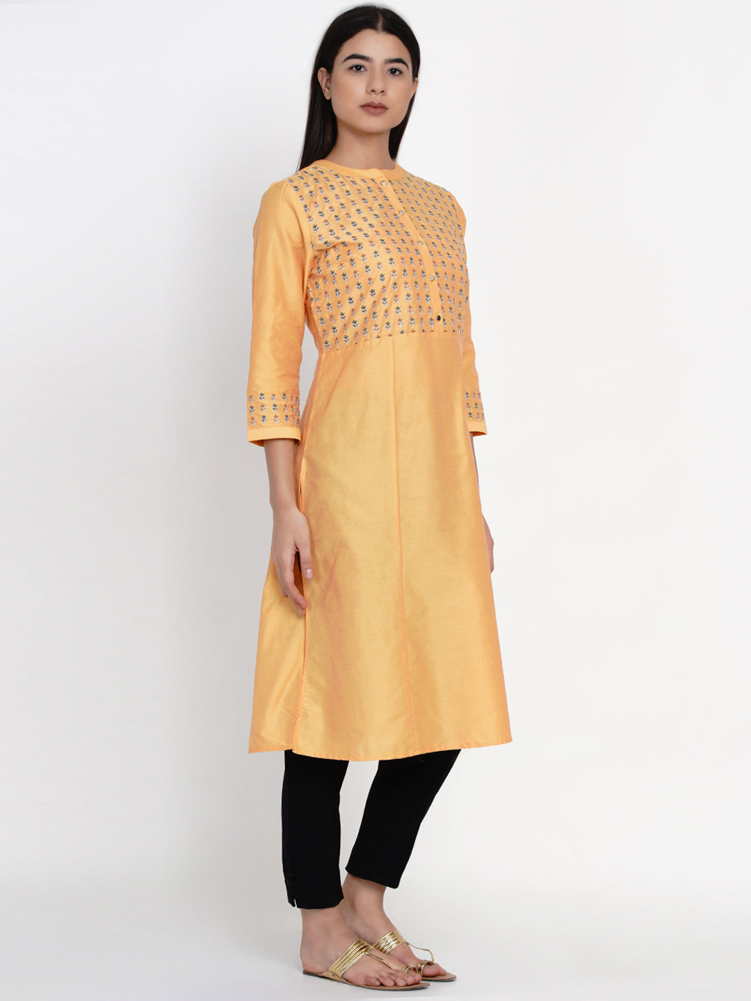 The Elara Kurti