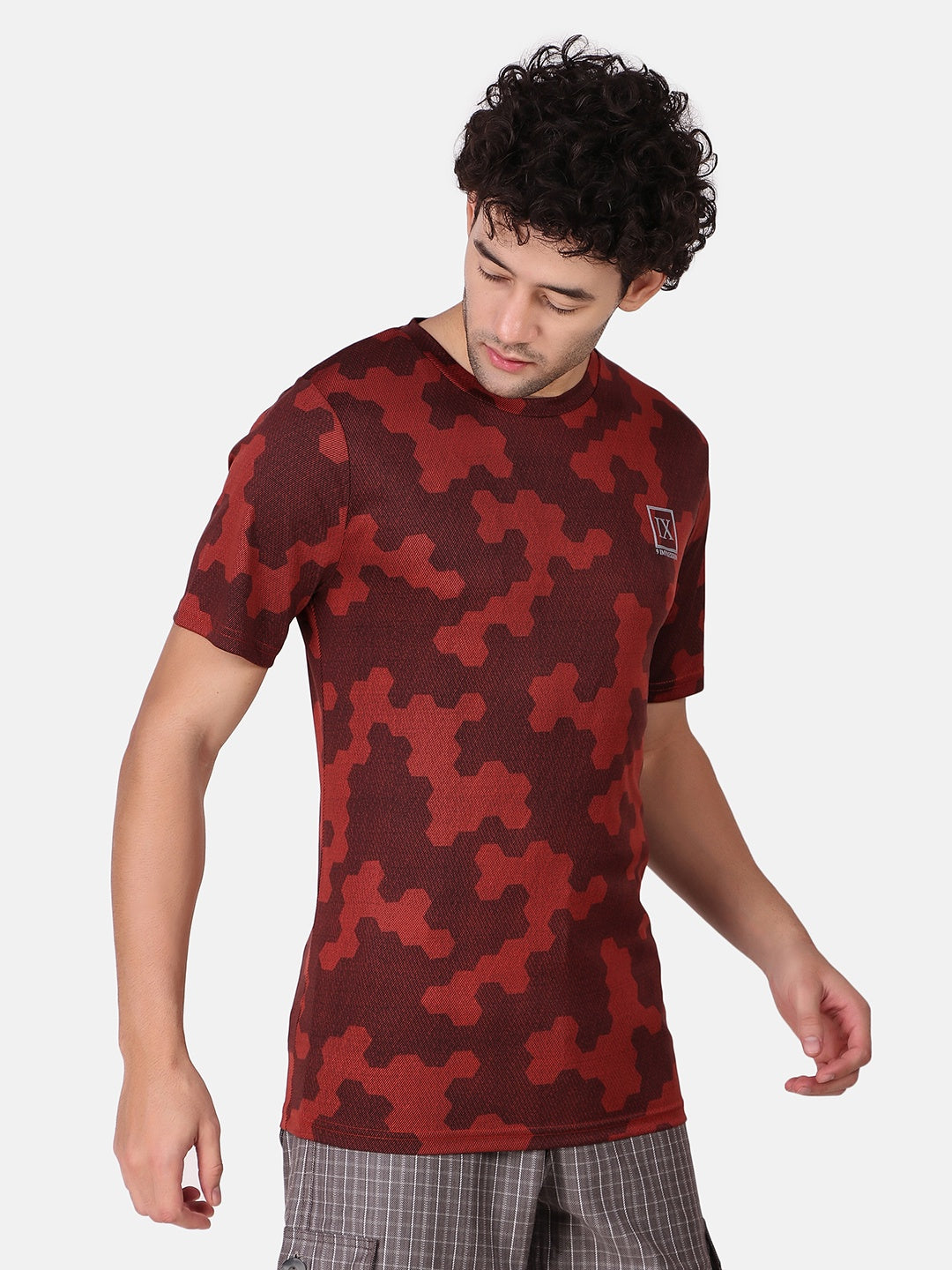 Men Maroon & Black Printed Sports T-Shirt