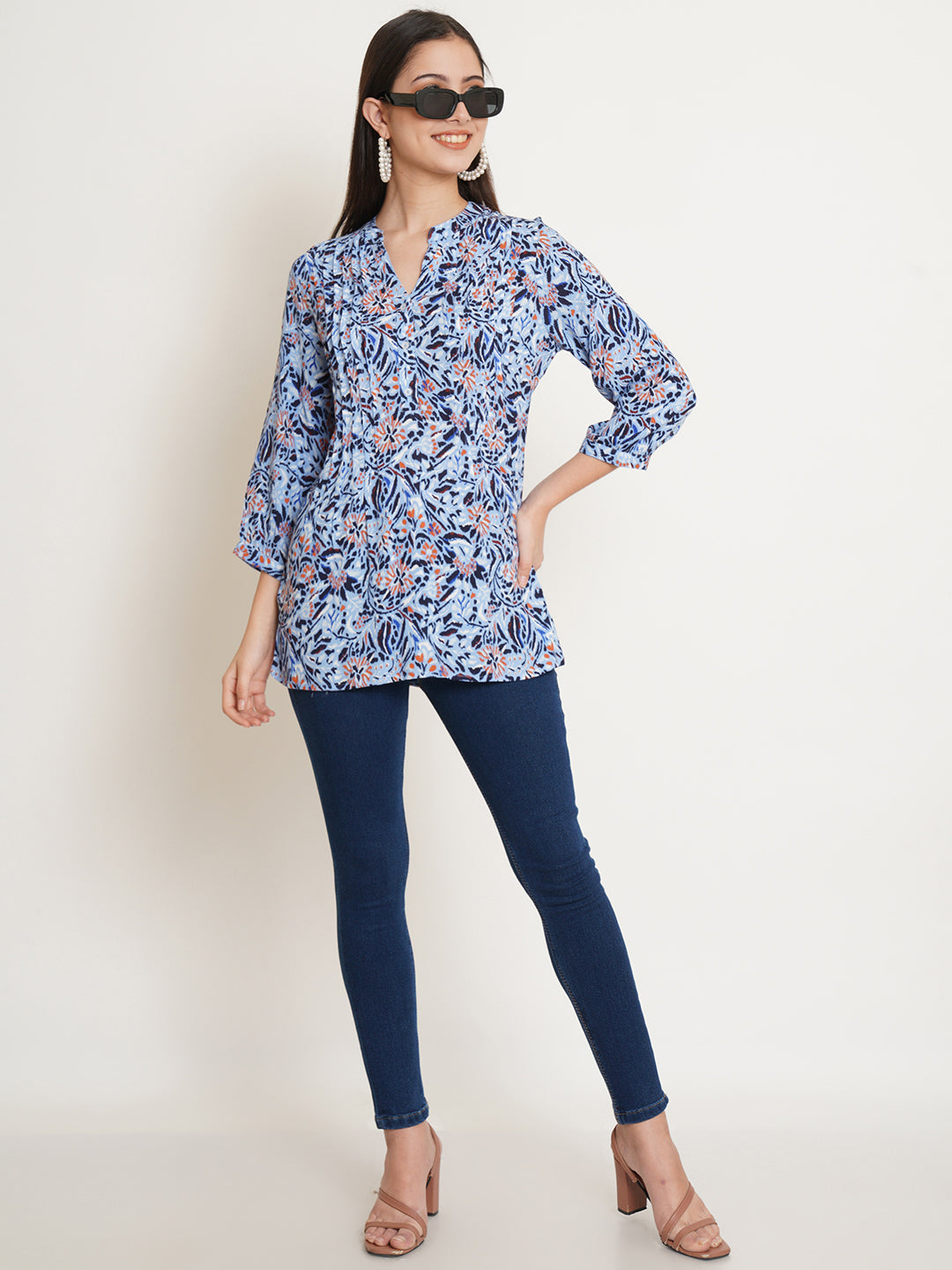 Women Blue Floral Print Pintuck Longline Top