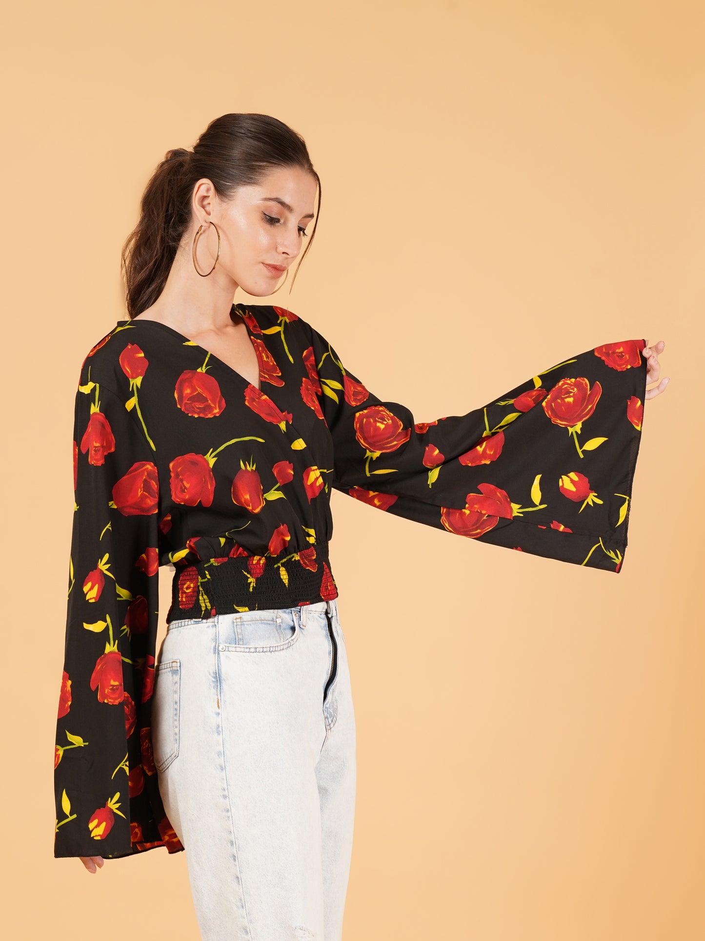 Women Black & Red Floral Print Smocked V-Neck Crop Top