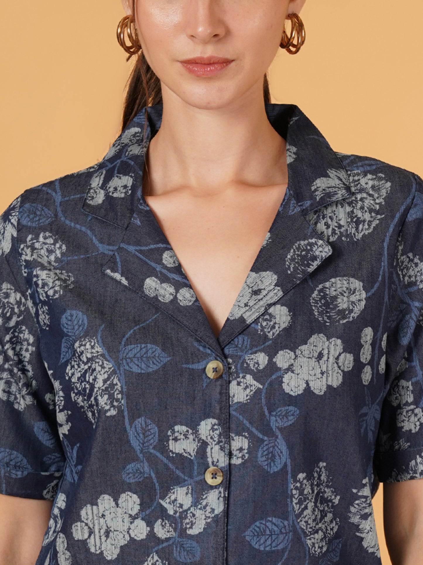 Women Navy Blue Floral Print Half Sleeves Lapel Collar Denim Shirt