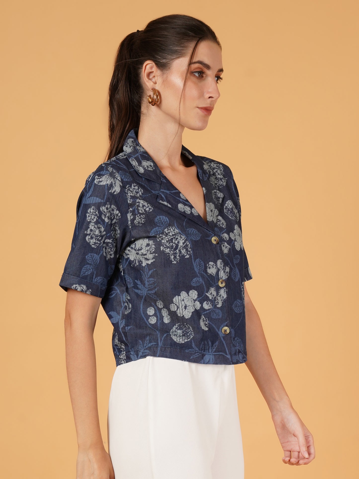 Women Navy Blue Floral Print Half Sleeves Lapel Collar Denim Shirt