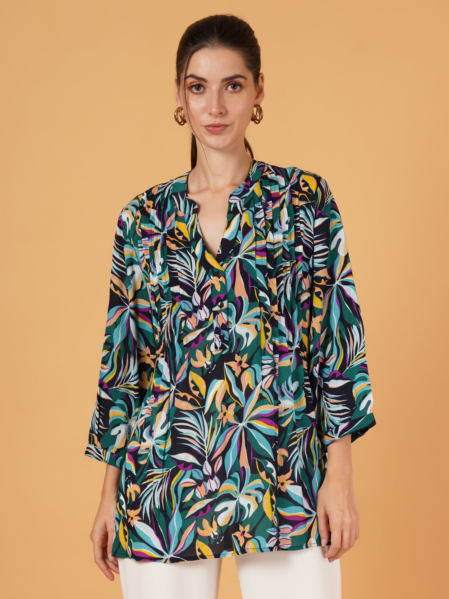 Women Green & Black Leaf Print Mandarin Collar Plus Size Longline Top