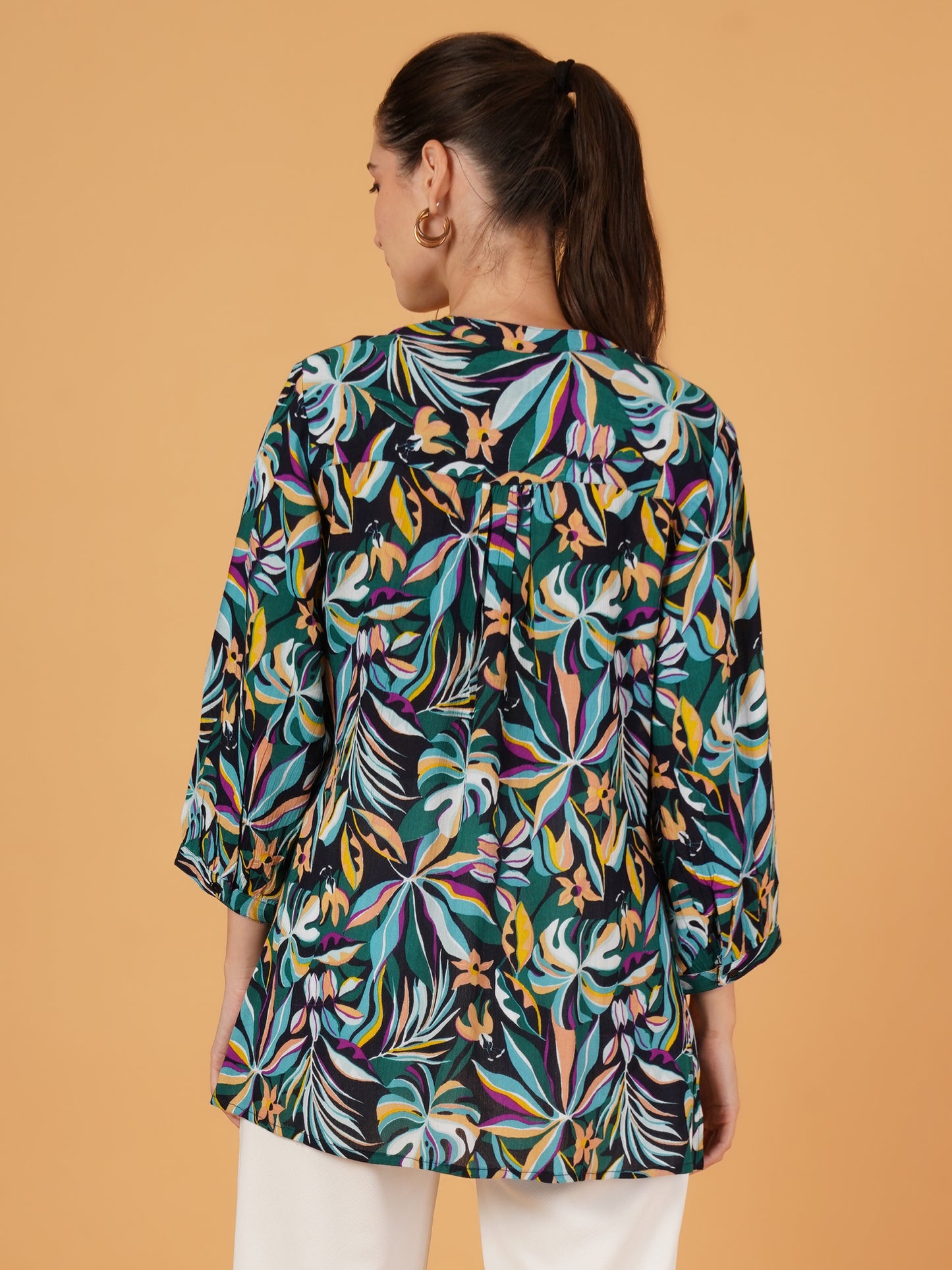 Women Green & Black Leaf Print Mandarin Collar Plus Size Longline Top