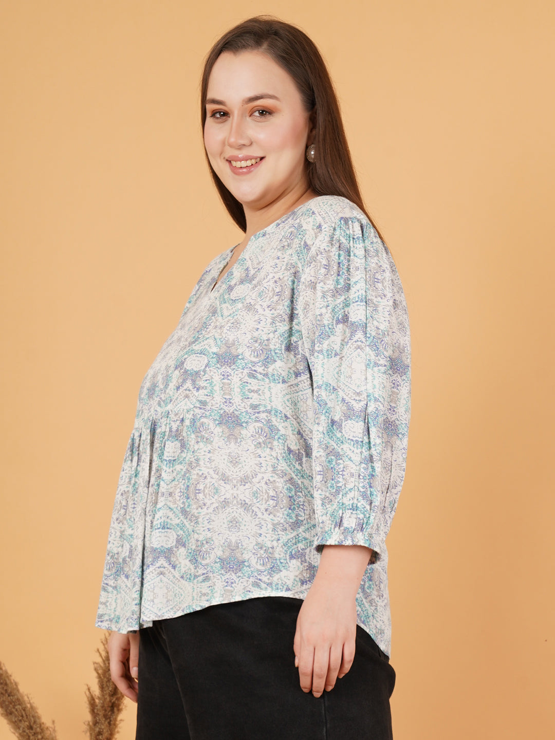 Women Blue & White Printed Plus Size Gathered Puff Sleeves Top