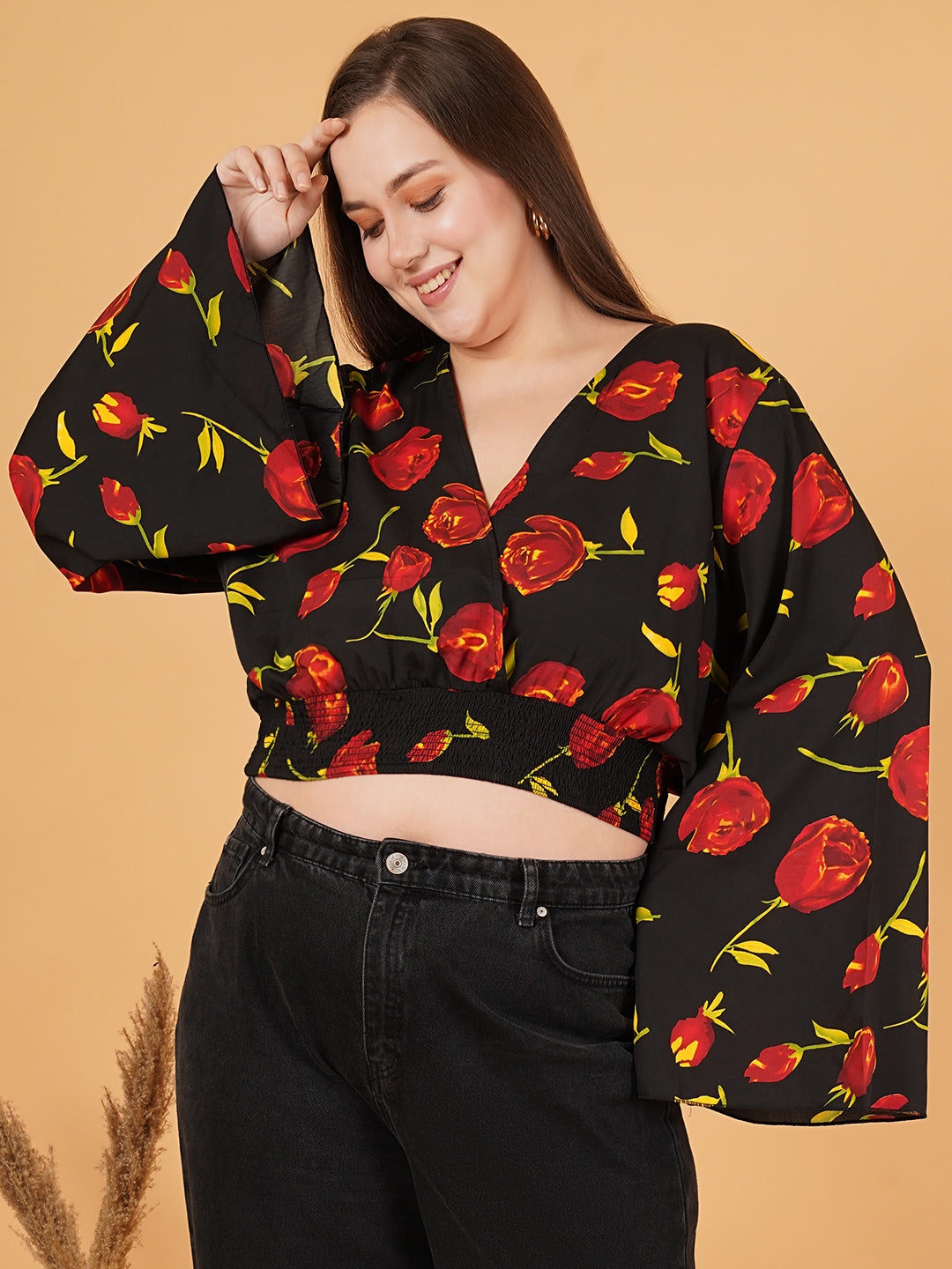 Women Black & Red Floral Print V-Neck Smocked Crop Top