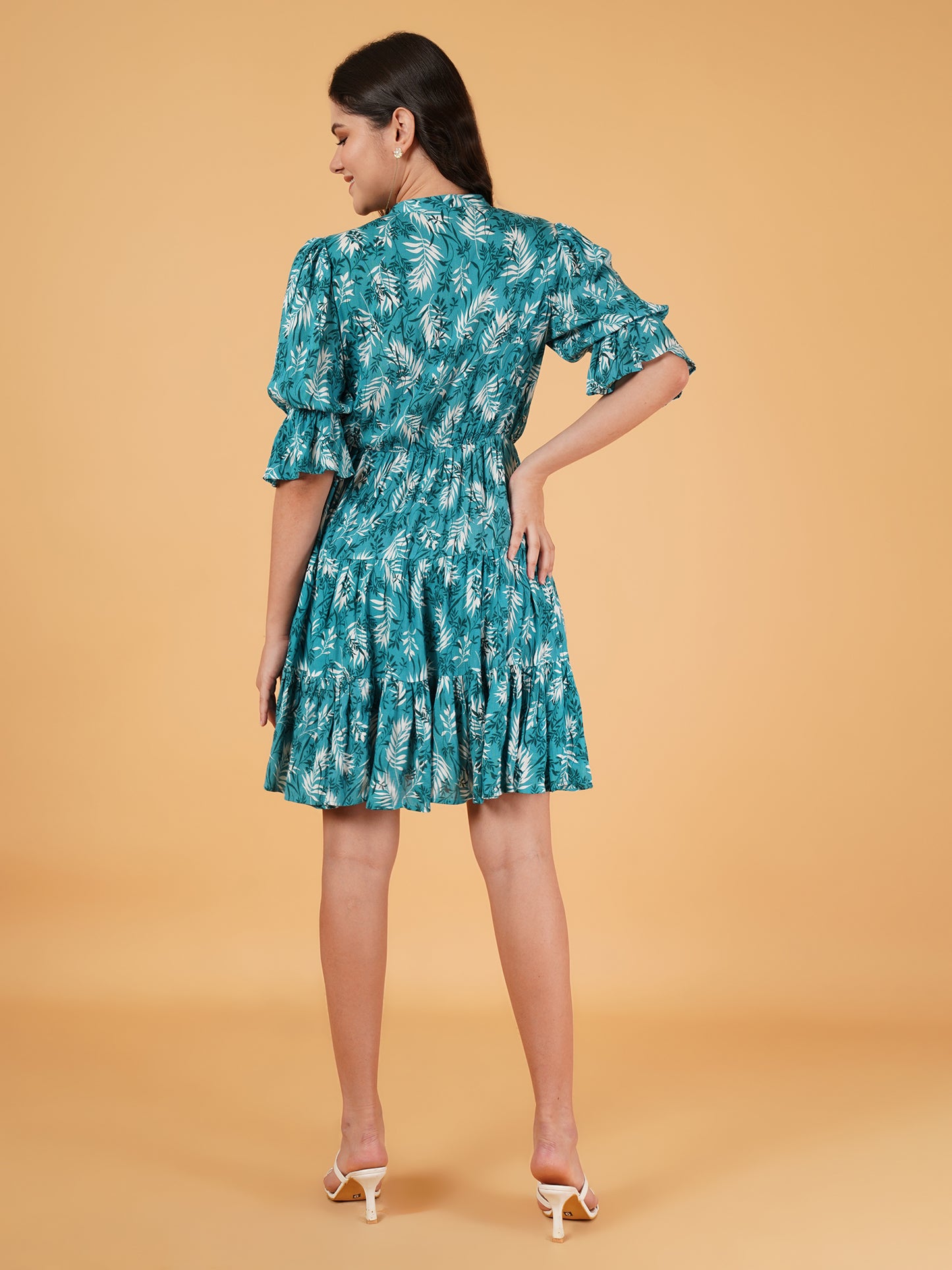 Women Green & White Leaf Print Gathered Mandarin Collar Fit & Flare Dress