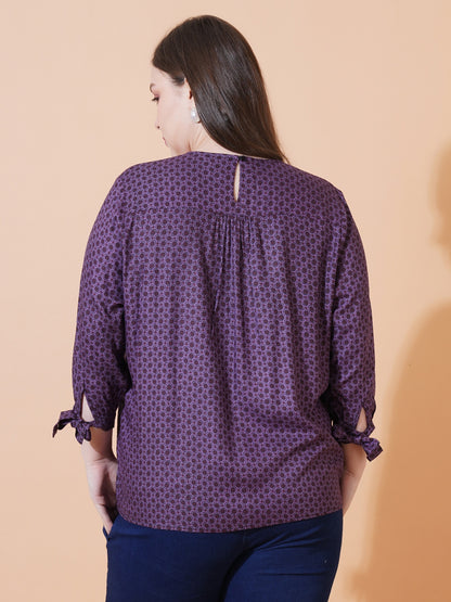 Women Geomatric Print Plus Size Top - Back View