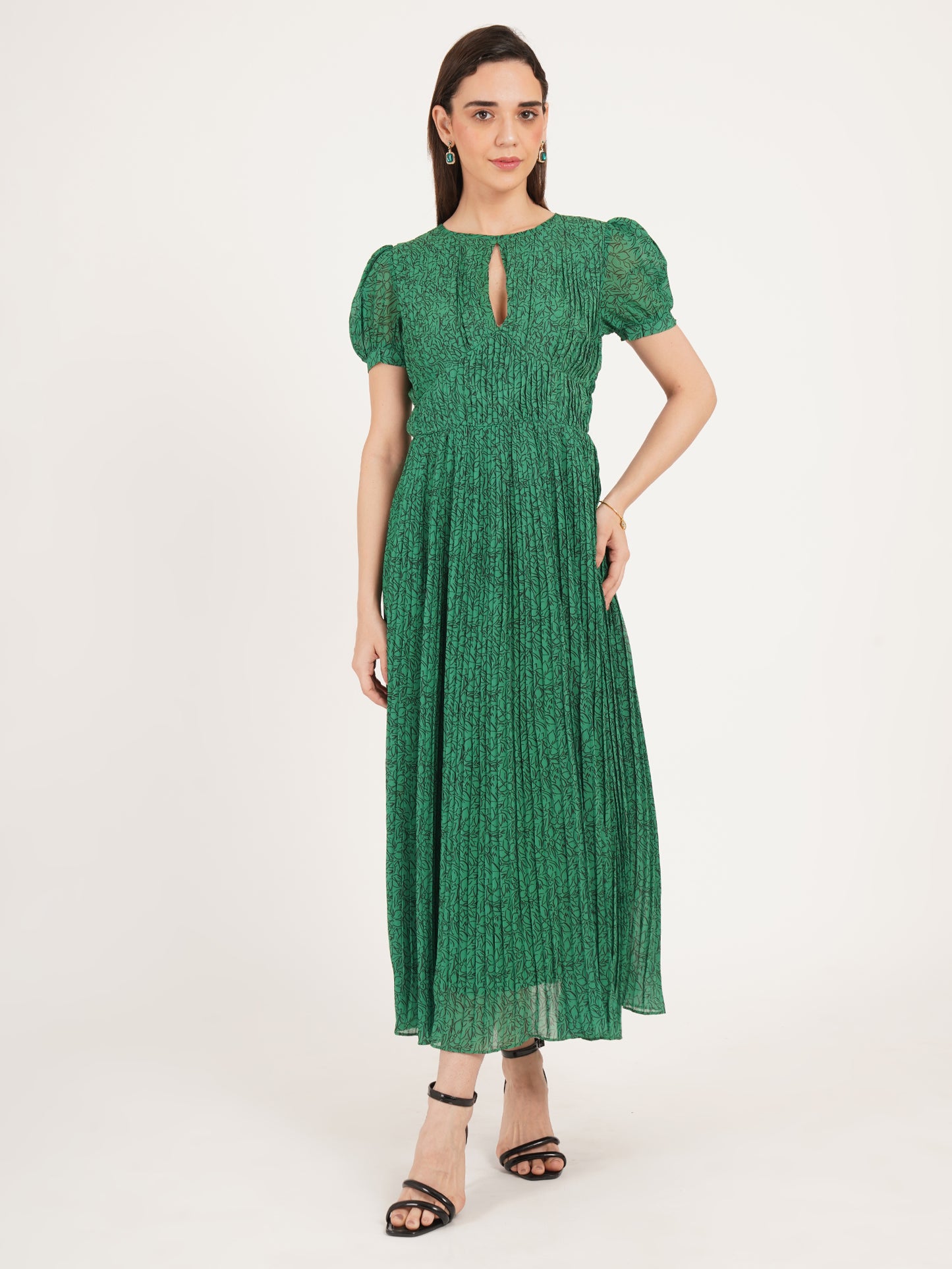 Women Green Pleated Short Sleeves Maxi Dress