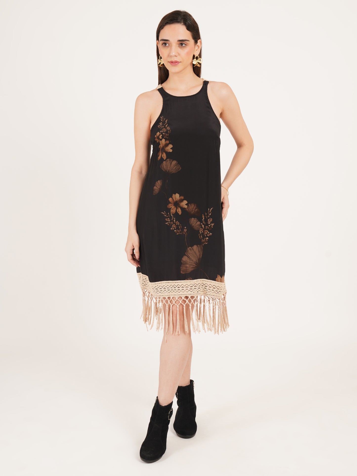 Women Black & Beige Floral Print Lace Inserted Sleeveless A-Line Dress