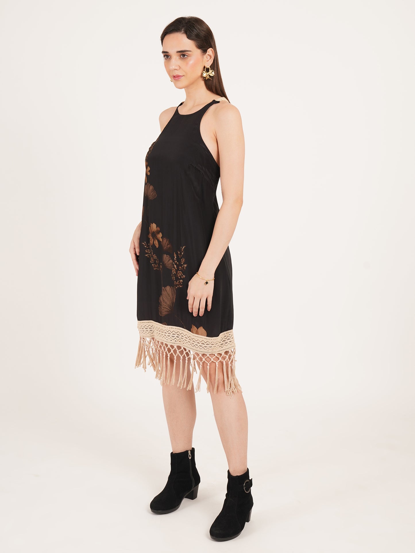 Women Black & Beige Floral Print Lace Inserted Sleeveless A-Line Dress