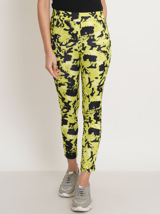 Women Neon & Black Printed Fit Slim Pyjama