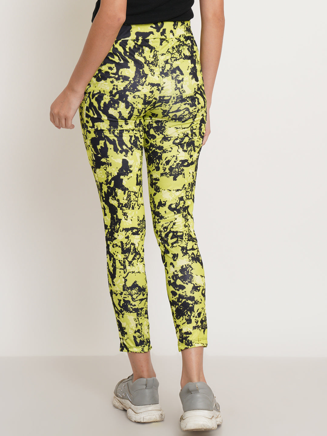 Women Neon & Black Printed Fit Slim Pyjama