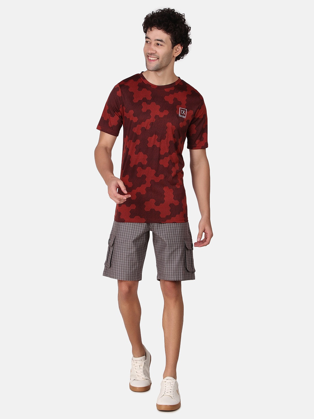 Men Maroon & Black Printed Sports T-Shirt