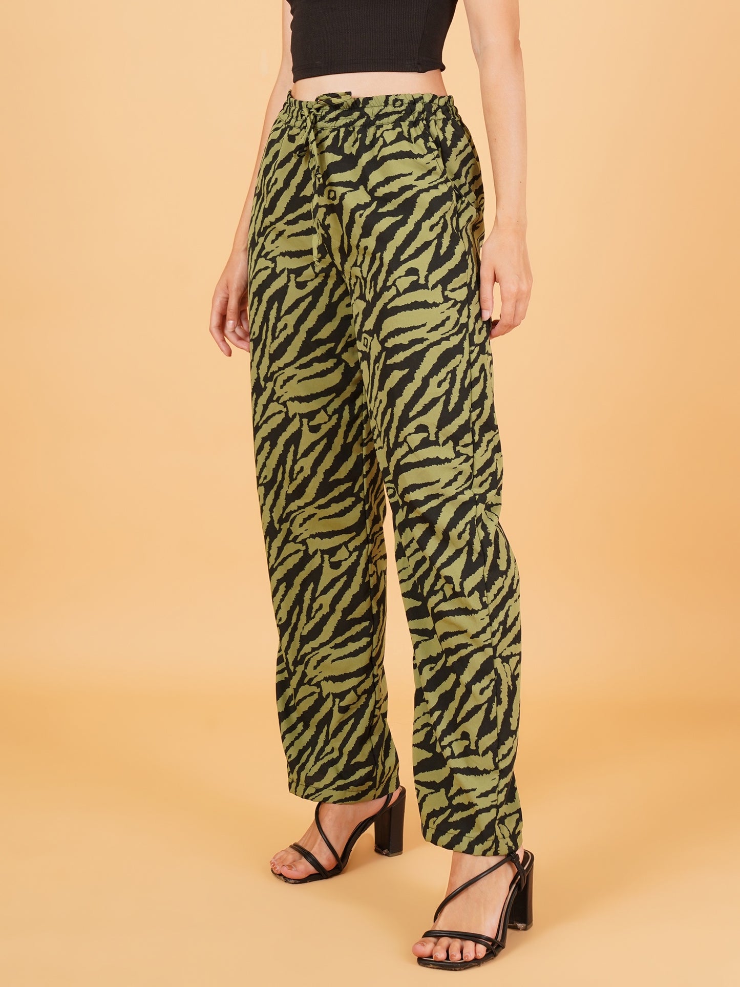 Women Black & Green Animal Print Regular Fit Pyjama