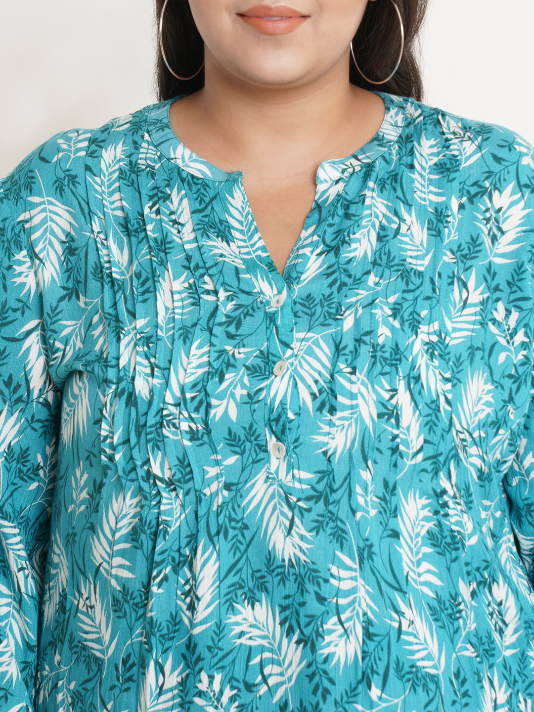 Women Green & White Leaf Print Mandarin Collar Plus Size Top