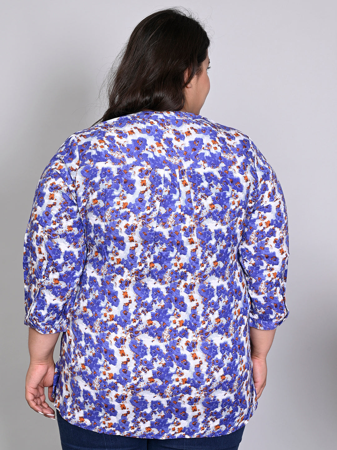 Women Plus Size Blue & White Printed Pintuck Mandarin Collar Longline Top