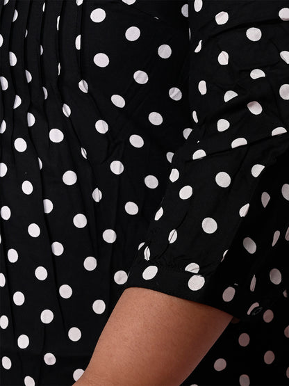 Women Plus Size Black & White Printed Pintuck Mandarin Collar Longline Top