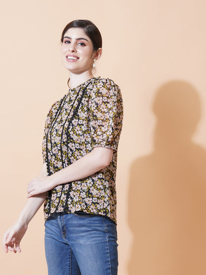 The Veralace Top