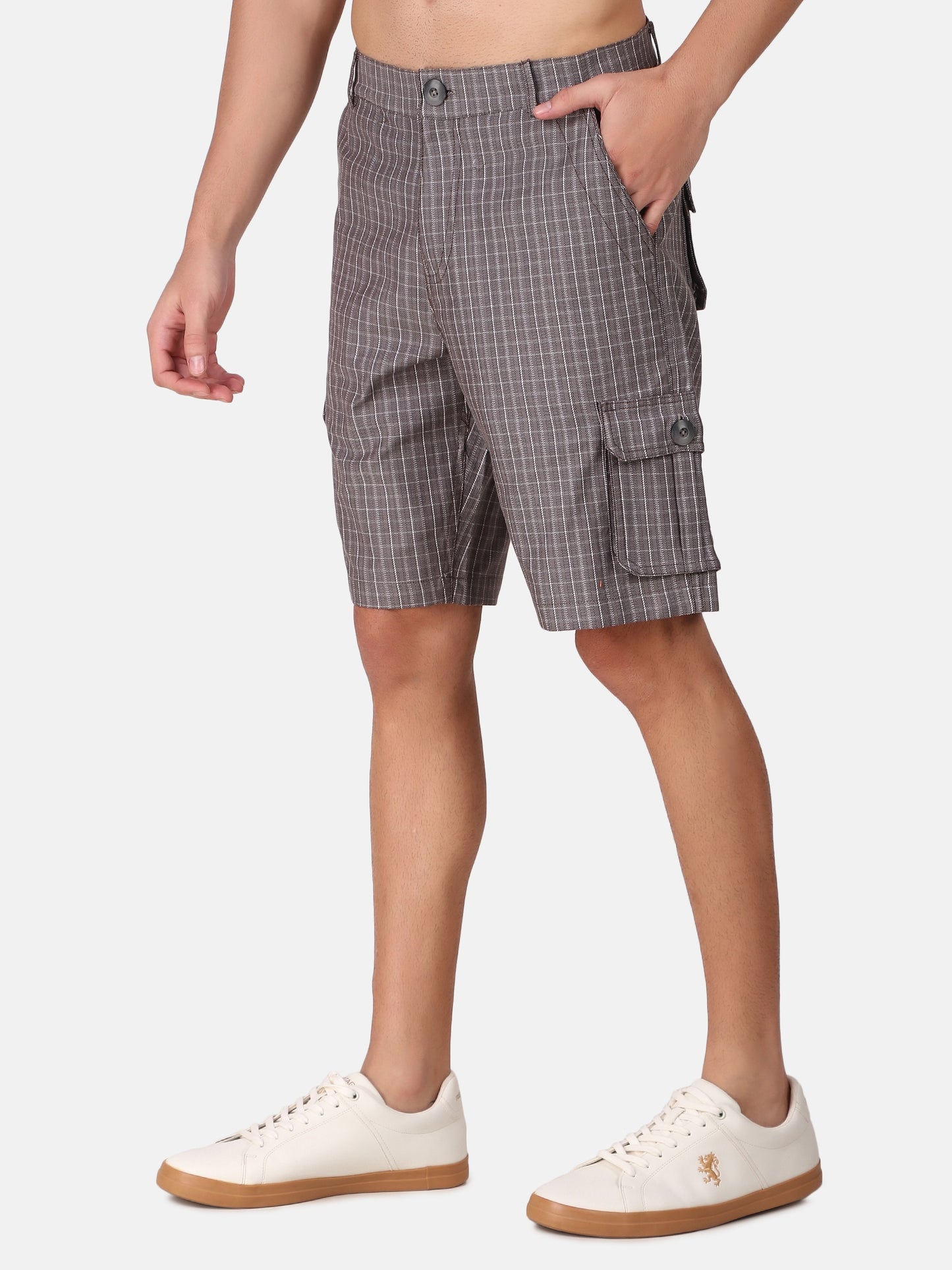 Men Grey & White Checkred Regular Fit Cargo Shorts