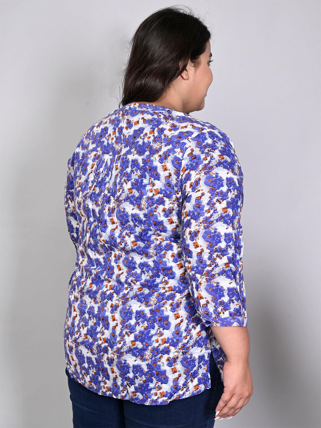 Women Plus Size Blue & White Printed Pintuck Mandarin Collar Longline Top