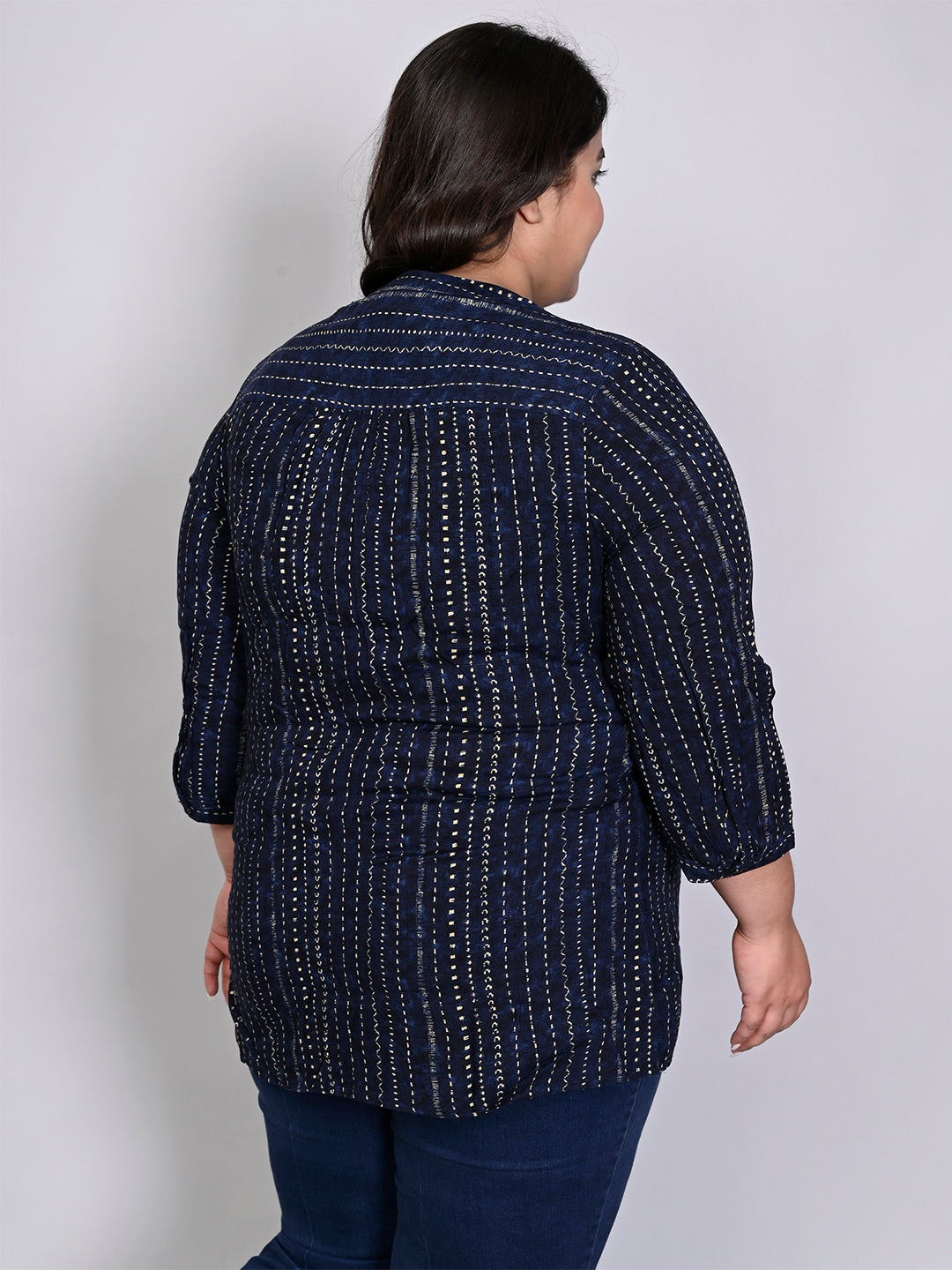 Women Plus Size Blue & Black Printed Pintuck Mandarin Collar Longline Top